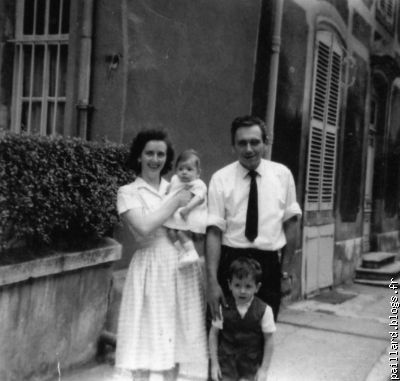 une belle famille heureuse